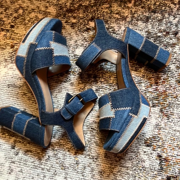 Gunmetal Shoes - Platform sandal